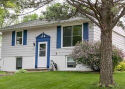 Pre-foreclosure in  Coral Ln Sw Cedar Rapids, IA 52404