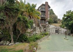Pre-foreclosure in  Stocker St  Los Angeles, CA 90008
