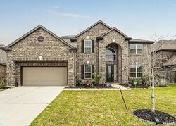 Pre-foreclosure in  Village Glen Ln Rosharon, TX 77583