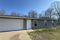 Pre-foreclosure in  Timon Way Cape Girardeau, MO 63701