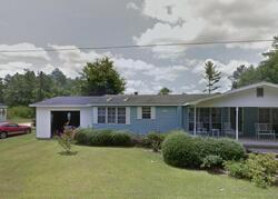 Pre-foreclosure in  Roberts Rd Cheraw, SC 29520