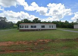 Pre-foreclosure in  Mallard Ln Gaffney, SC 29341