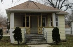 Pre-foreclosure in  GREEN ST Steger, IL 60475