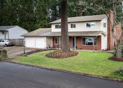 Pre-foreclosure in  Se Camwal Dr Hillsboro, OR 97123