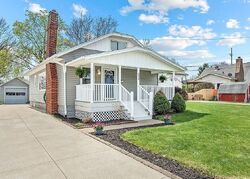 Pre-foreclosure in  Notre Dame Ave Cuyahoga Falls, OH 44221