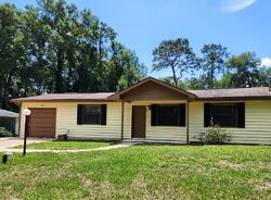 Pre-foreclosure in  E Seneca St Inverness, FL 34452