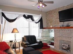 Pre-foreclosure in  N Avers Ave  Chicago, IL 60625