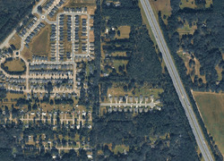 Pre-foreclosure in  NW 121st Pl Alachua, FL 32615