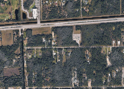 Pre-foreclosure in  24th Ave NW Naples, FL 34120