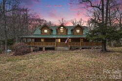 Pre-foreclosure in  Lamplight Rd Monroe, NC 28112