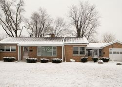 Pre-foreclosure in  N Memorial Dr Chicago Heights, IL 60411