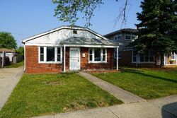 Pre-foreclosure in  S Troy Dr Alsip, IL 60803