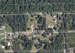 Pre-foreclosure in  Riverbend St Vidor, TX 77662