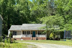Pre-foreclosure in  Mount Olive Cohoke Rd King William, VA 23086