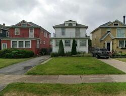 Pre-foreclosure in  Sanders Rd Buffalo, NY 14216