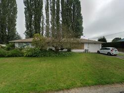 Pre-foreclosure in  Caroline St Burlington, WA 98233