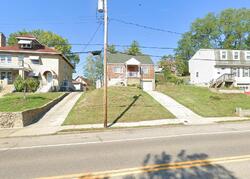 Pre-foreclosure in  Memorial Pkwy Bellevue, KY 41073