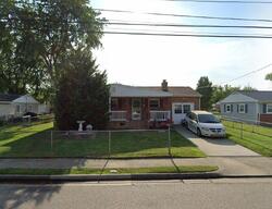 Pre-foreclosure in  Fairfield Blvd Hampton, VA 23669