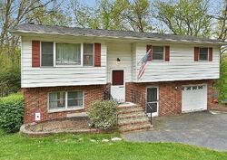 Pre-foreclosure in  Bergen Hill Rd Rockaway, NJ 07866