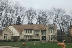 Pre-foreclosure in  Kenloch Dr Farmington, MI 48331