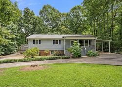 Pre-foreclosure in  Harvest Dr Thomasville, NC 27360
