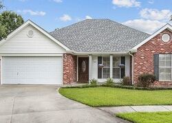 Pre-foreclosure in  Verna St Houma, LA 70364