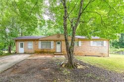 Pre-foreclosure in  BUCK RD Powder Springs, GA 30127