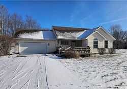 Pre-foreclosure in  Hidden Creek Dr Jamestown, OH 45335