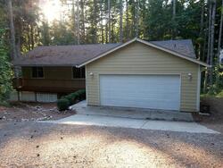 Pre-foreclosure in  Southwood Ct Se Yelm, WA 98597