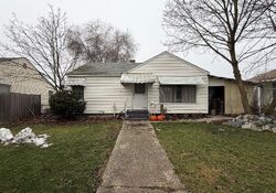 Pre-foreclosure in  N Oak St Spokane, WA 99205