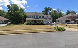 Pre-foreclosure in  Darby Dr Winchester, VA 22602