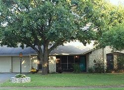 Pre-foreclosure in  Berry Hill Dr Austin, TX 78745