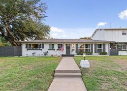 Pre-foreclosure in  Mount Carmel Dr Waco, TX 76710
