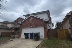 Pre-foreclosure in  Darlington Run San Antonio, TX 78247