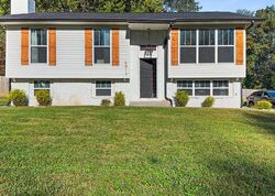 Pre-foreclosure in  Trousdale Rd Knoxville, TN 37921