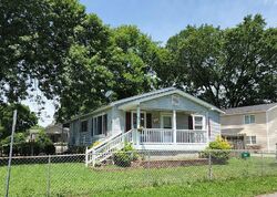 Pre-foreclosure in  Avenue A Ne Rome, GA 30165