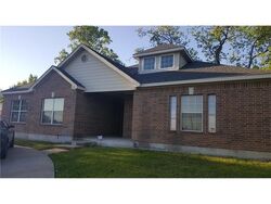 Pre-foreclosure in  W Kiest Blvd Dallas, TX 75224