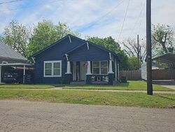 Pre-foreclosure in  W Wilson St Cleburne, TX 76033