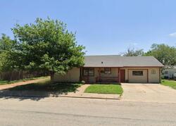 W 11th St, Plainview TX