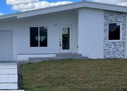 Pre-foreclosure in  7th St SW Lehigh Acres, FL 33976