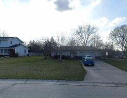 Pre-foreclosure in  S STEEPLEVIEW DR Franklin, WI 53132
