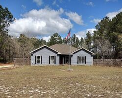  Heritage Cir, Hortense GA