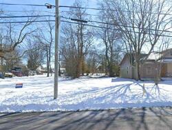 Pre-foreclosure in  Husbands St Paducah, KY 42003