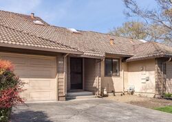 Pre-foreclosure in  Professional Dr Napa, CA 94558