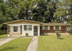  Pettiford Dr W, Jacksonville FL