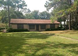 Pre-foreclosure in  Narrow Lane Rd Montgomery, AL 36111