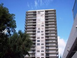 Pre-foreclosure in  NE 31st Ct  North Miami Beach, FL 33160