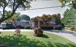 Pre-foreclosure in  Maplewood Ave Oakhurst, NJ 07755