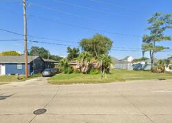 Pre-foreclosure in  Deckbar Ave New Orleans, LA 70121