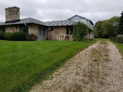 Pre-foreclosure in  Tyler Dr Menomonee Falls, WI 53051